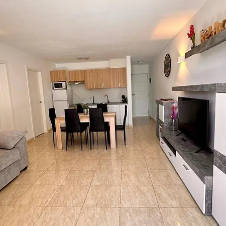 Amplio Y Luminoso Con Vistas Al Mar Mareverde *